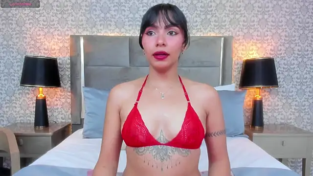 Snapshot of KoralBlum chatting on 12-01-25, 12:59 KoralBlum online show from 12-01-25, 12:59