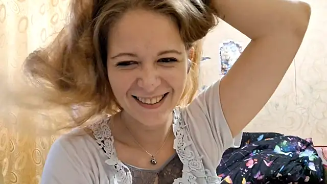Marry Wild online show from 10-17-25, 06:49