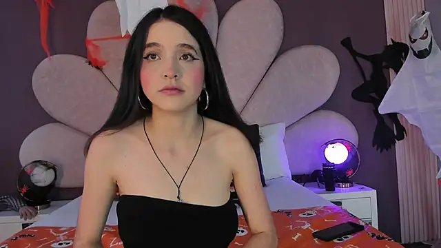 MeganR  online show from 11-04-25, 11:09