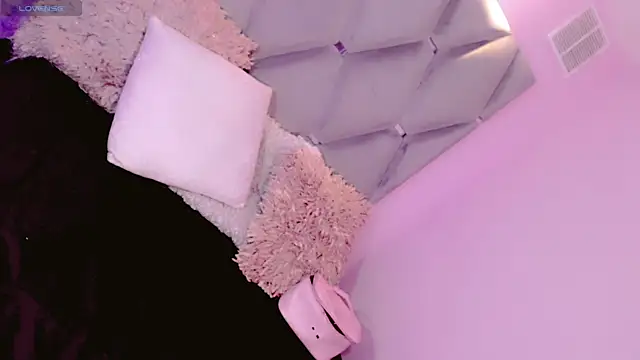 Saraa Jone online show from 12-05-25, 04:21