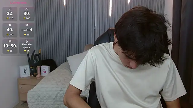 Snapshot of StiwenTwink chatting on 06-24-26, 02:16 StiwenTwink online show from 06-24-26, 02:16