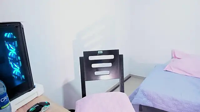 Venus cat  online show from 10-18-25, 09:15