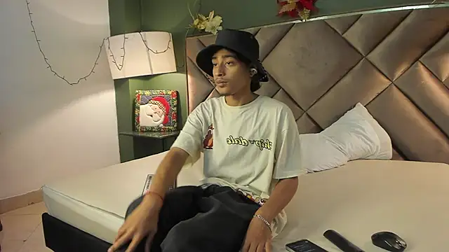 Dickie Dicking online show from 12-15-25, 10:25