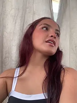 AuroraPink  online show from 10-15-25, 09:59