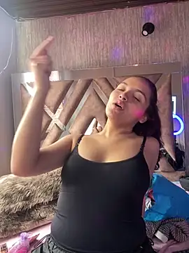 AuroraPink  online show from 10-18-25, 05:25