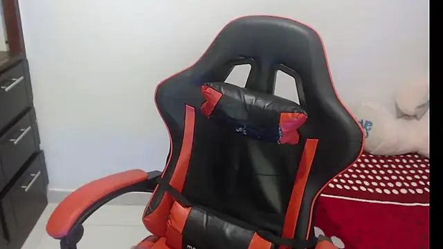 Snapshot of emily_sexxx chatting on 11-27-25, 11:45 emily sexxx online show from 11-27-25, 11:45