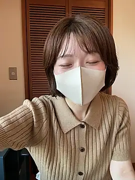 momo yuipu online show from 10-08-25, 12:52