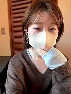 momo yuipu online show from 10-23-25, 02:11