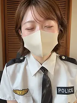 momo yuipu online show from 10-27-25, 01:09