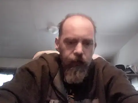 Snapshot of crazyheratic8 chatting on 12-03-25, 10:30 crazyheratic8 online show from 12-03-25, 10:30