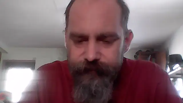 Snapshot of crazyheratic8 chatting on 12-14-25, 06:45 crazyheratic8 online show from 12-14-25, 06:45