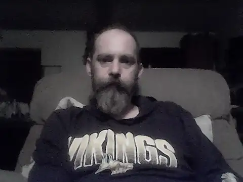 crazyheratic8 online show from 12-19-25, 02:29