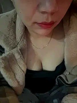 Snapshot of Subita_nice chatting on 11-26-25, 12:44 Subita nice online show from 11-26-25, 12:44