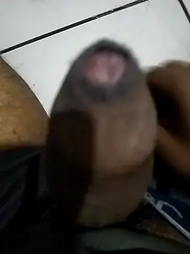 Snapshot of jeet_00 chatting on 10-24-25, 09:11 jeet 00 online show from 10-24-25, 09:11