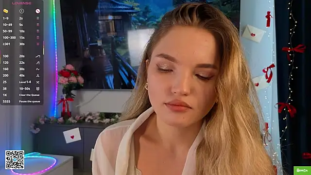 JulieLupo online show from 03-03-26, 06:08