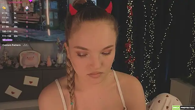 JulieLupo online show from 04-15-26, 07:04