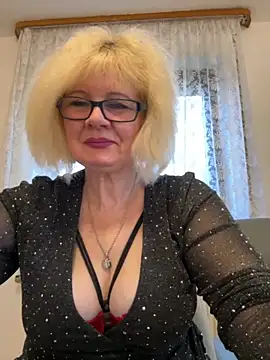 BoloshkaBlonda online show from 11-16-25, 06:52