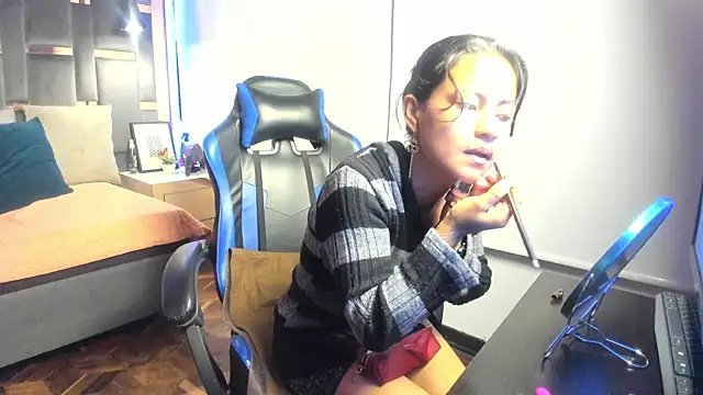 Snapshot of Sashapornxxx chatting on 10-06-25, 10:23 Sashapornxxx online show from 10-06-25, 10:23