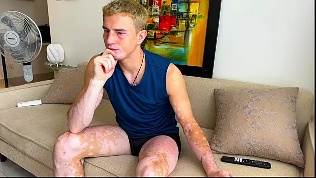 YummyGann online show from 11-29-25, 01:41