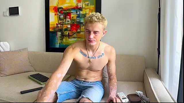 YummyGann online show from 11-30-25, 05:00