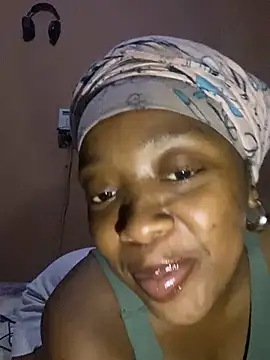 Snapshot of Barbiianaa chatting on 10-07-25, 11:24 Barbiianaa online show from 10-07-25, 11:24