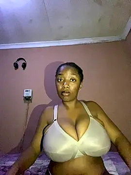 Snapshot of Barbiianaa chatting on 10-12-25, 12:09 Barbiianaa online show from 10-12-25, 12:09