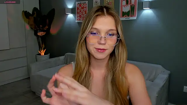 linakorvin online show from 11-15-25, 01:29