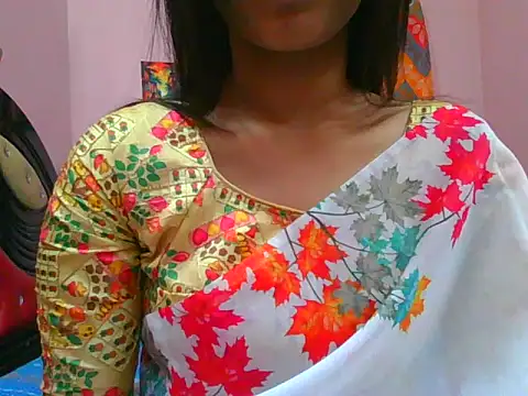 Snapshot of night_queeen7 chatting on 02-06-26, 07:17 night queeen7 online show from 02-06-26, 07:17