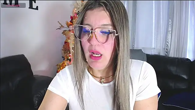 sweet christtydiaz online show from 12-16-25, 10:37