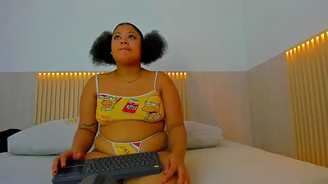 yeliss brown online show from 10-21-25, 07:25