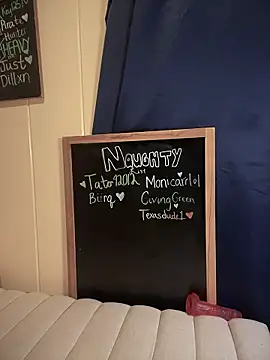 Snapshot of allnaturalmermaid chatting on 01-09-26, 09:12 allnaturalmermaid online show from 01-09-26, 09:12