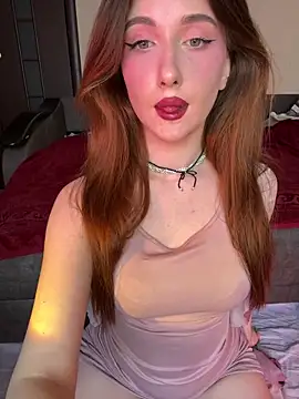 Evelyn39 online show from 10-18-25, 11:00