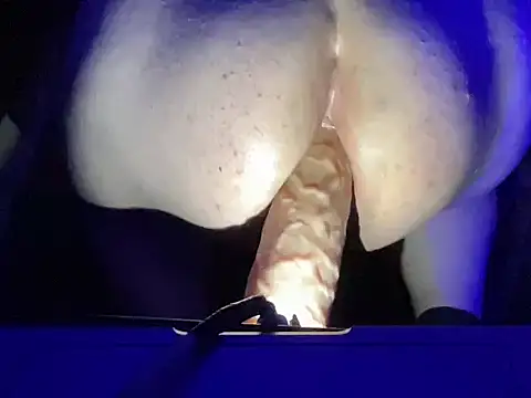 cris20025 online show from 04-19-26, 01:54