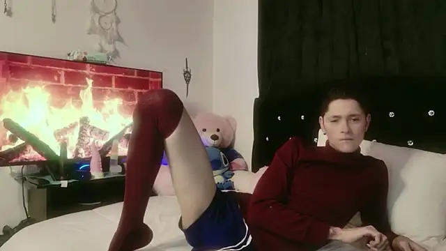 Tyler cat online show from 10-28-25, 11:14