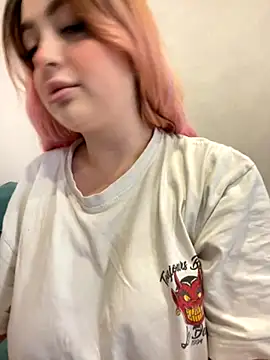 KellyMoors online show from 11-05-25, 09:31