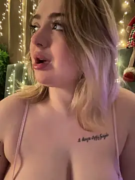 KellyMoors online show from 12-19-25, 01:45