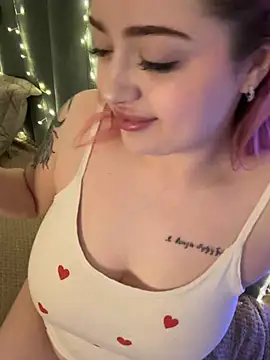 KellyMoors online show from 02-05-26, 02:05