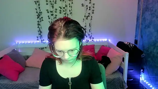 shy elina01 online show from 01-10-26, 09:22