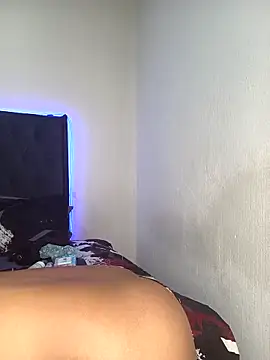 Snapshot of Sex_bomb30 chatting on 02-11-26, 08:25 Sex bomb30 online show from 02-11-26, 08:25