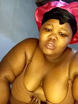 LadyBear2002 online show from 10-03-25, 04:48