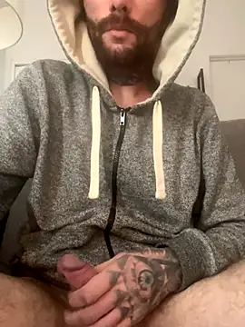 Snapshot of Dufduf233 chatting on 10-21-25, 01:01 Dufduf233 online show from 10-21-25, 01:01