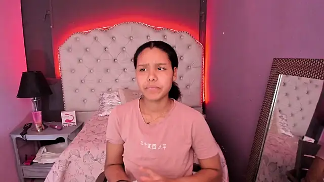 AriaVega online show from 11-13-25, 12:48