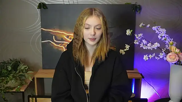 EstaGoetsch online show from 10-21-25, 08:15