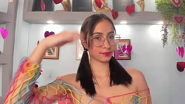 Snapshot of Alana_Martinez_ chatting on 02-10-26, 12:42 Alana Martinez online show from 02-10-26, 12:42