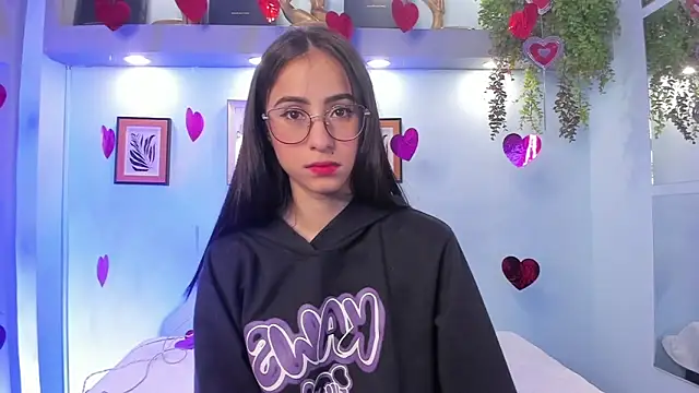 Snapshot of Alana_Martinez_ chatting on 02-11-26, 12:43 Alana Martinez online show from 02-11-26, 12:43