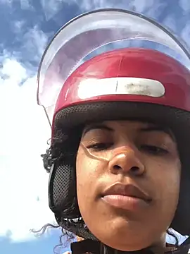 Lorennapires online show from 10-15-25, 10:48