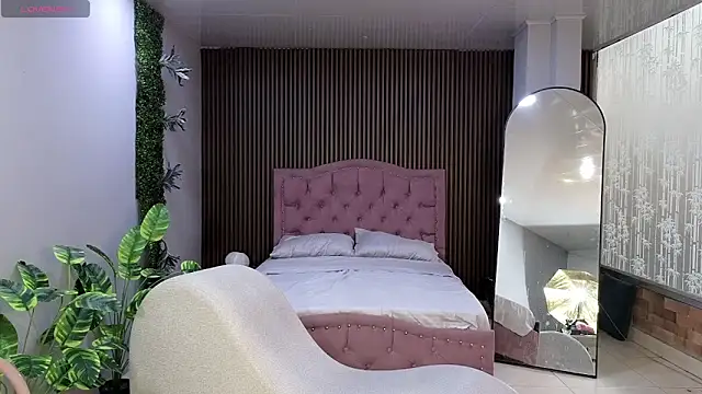 Snapshot of sexengel_lisa chatting on 02-27-26, 10:43 sexengel lisa online show from 02-27-26, 10:43