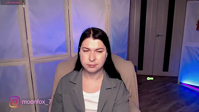 Snapshot of micromouse_mo chatting on 01-15-25, 11:08 micromouse mo online show from 01-15-25, 11:08