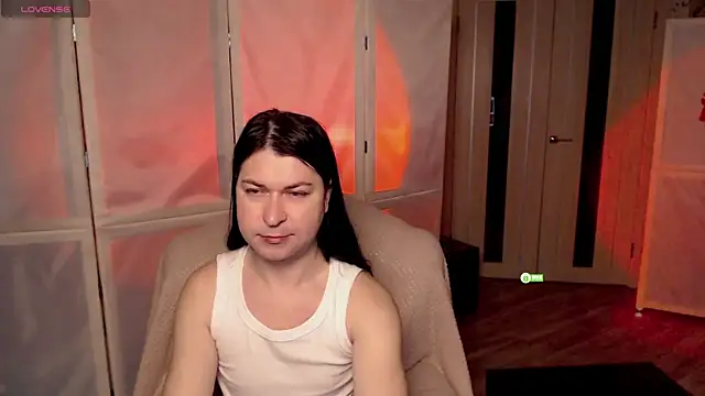 Snapshot of micromouse_mo chatting on 03-13-25, 02:27 micromouse mo online show from 03-13-25, 02:27