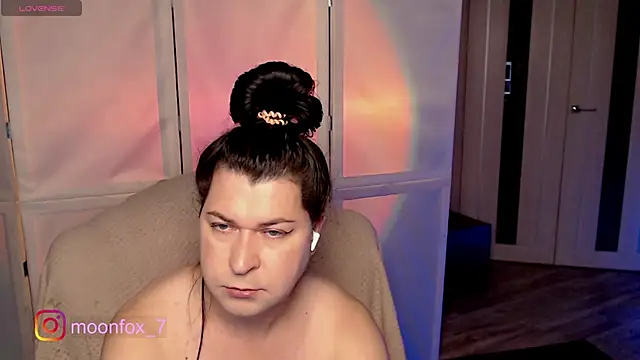 Snapshot of micromouse_mo chatting on 10-26-25, 09:42 micromouse mo online show from 10-26-25, 09:42